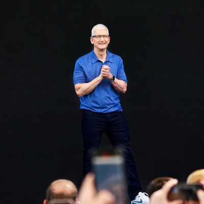 Tim Cook WWDC 2024